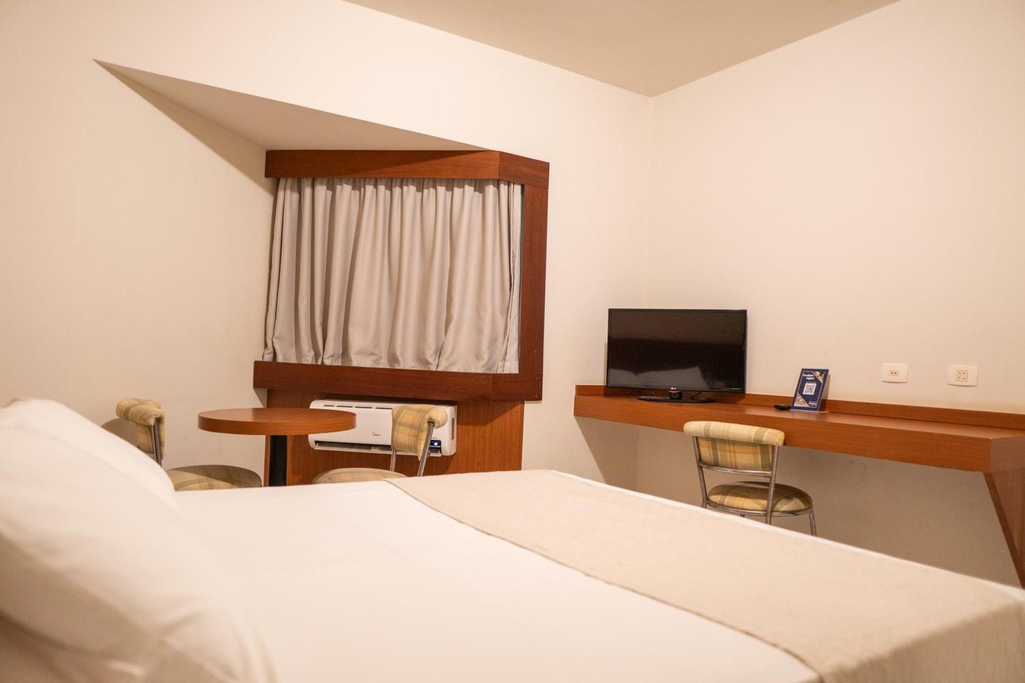 Hotel Caiua Umuarama Exteriér fotografie